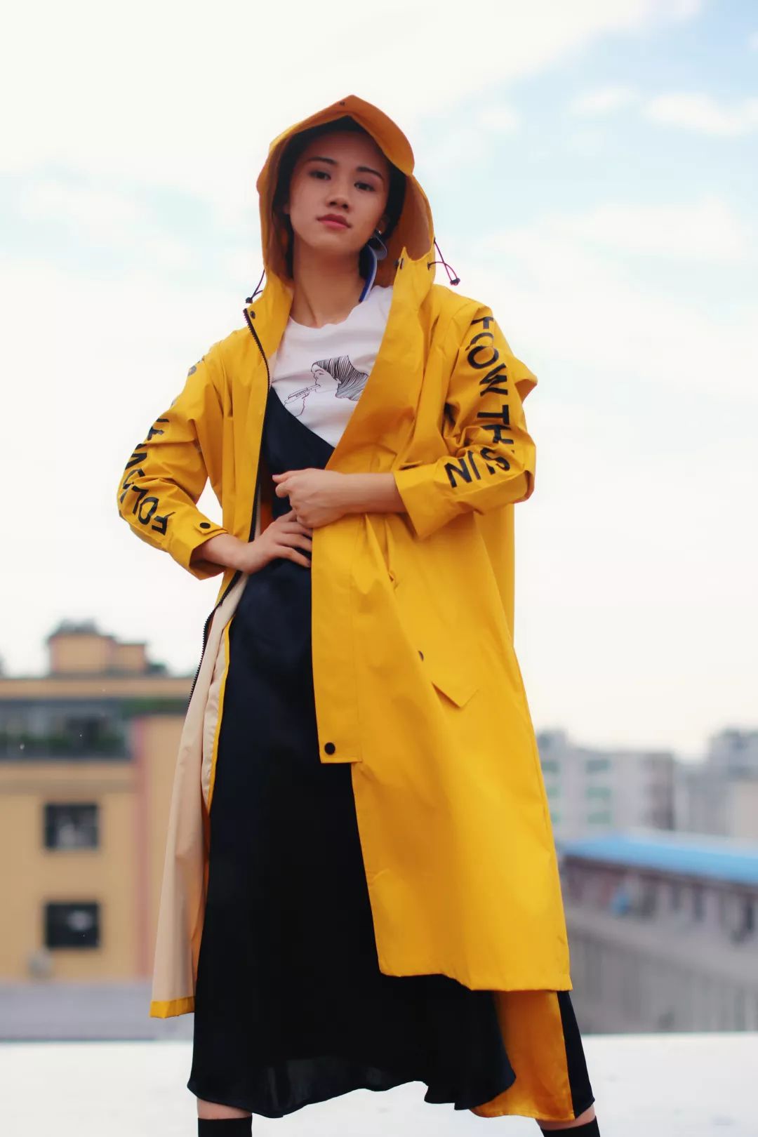 burberrythekensington风衣,burberryblacklabel风衣