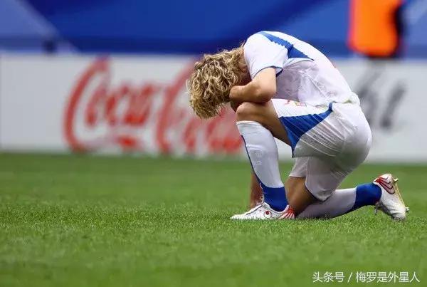 足球是男孩子一生的浪漫,足球是男孩子的浪漫图片