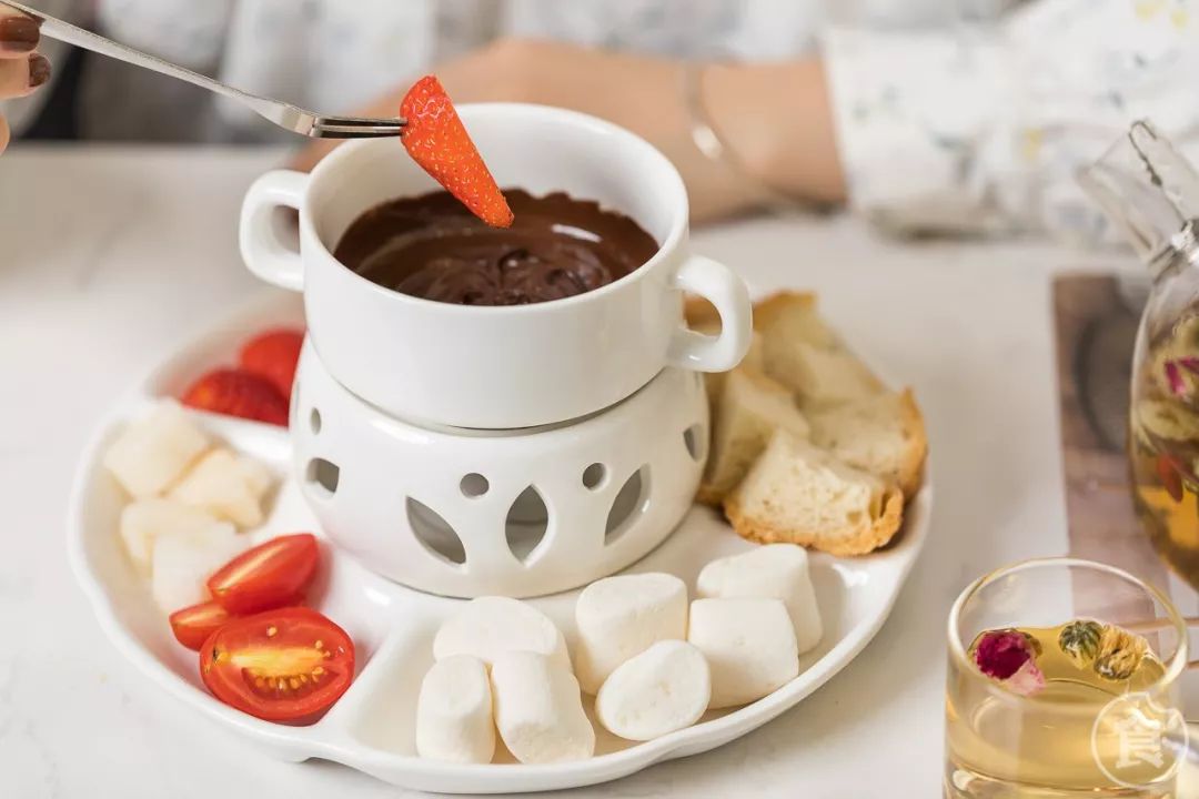 附近老城区自助小火锅推荐,老城自助小火锅一人一锅19元