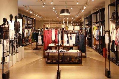 新手开服装店怎么进货才好看,开服装店自己进货该注意什么呢