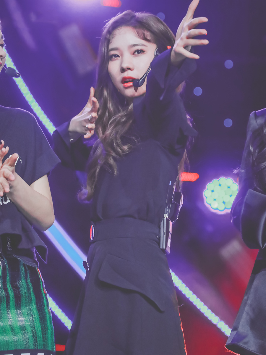 火箭少女合体造型,火箭少女时尚造型