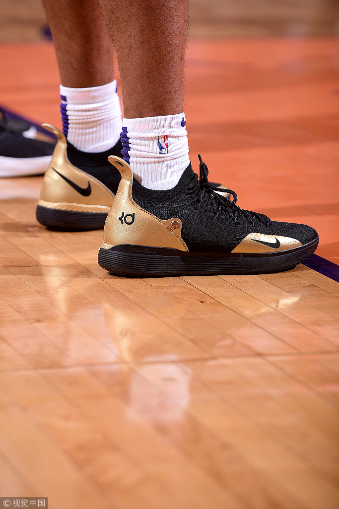 NBA今日球鞋精选：库里唐斯上脚万圣节特别款罗斯50分战靴诞生