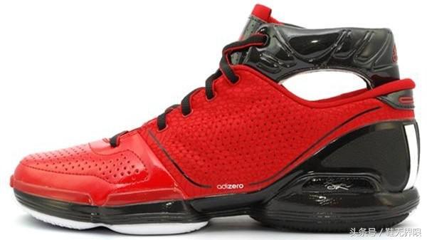 德里克罗斯上脚最后一代签名鞋,花有重开日玫瑰再绽放