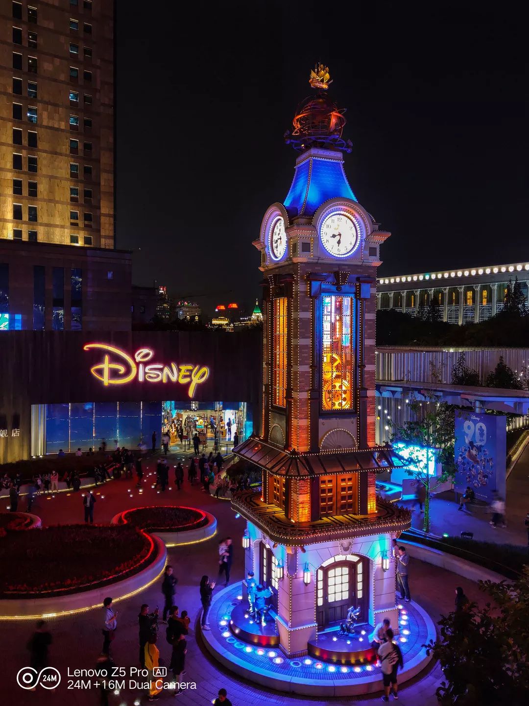 鐪熷叏闈㈠睆宸呭嘲涔嬩綔,绐佺牬鍏ㄩ潰灞忔瀬闄愮殑鏃朵唬鍗冲皢鏉ヤ复