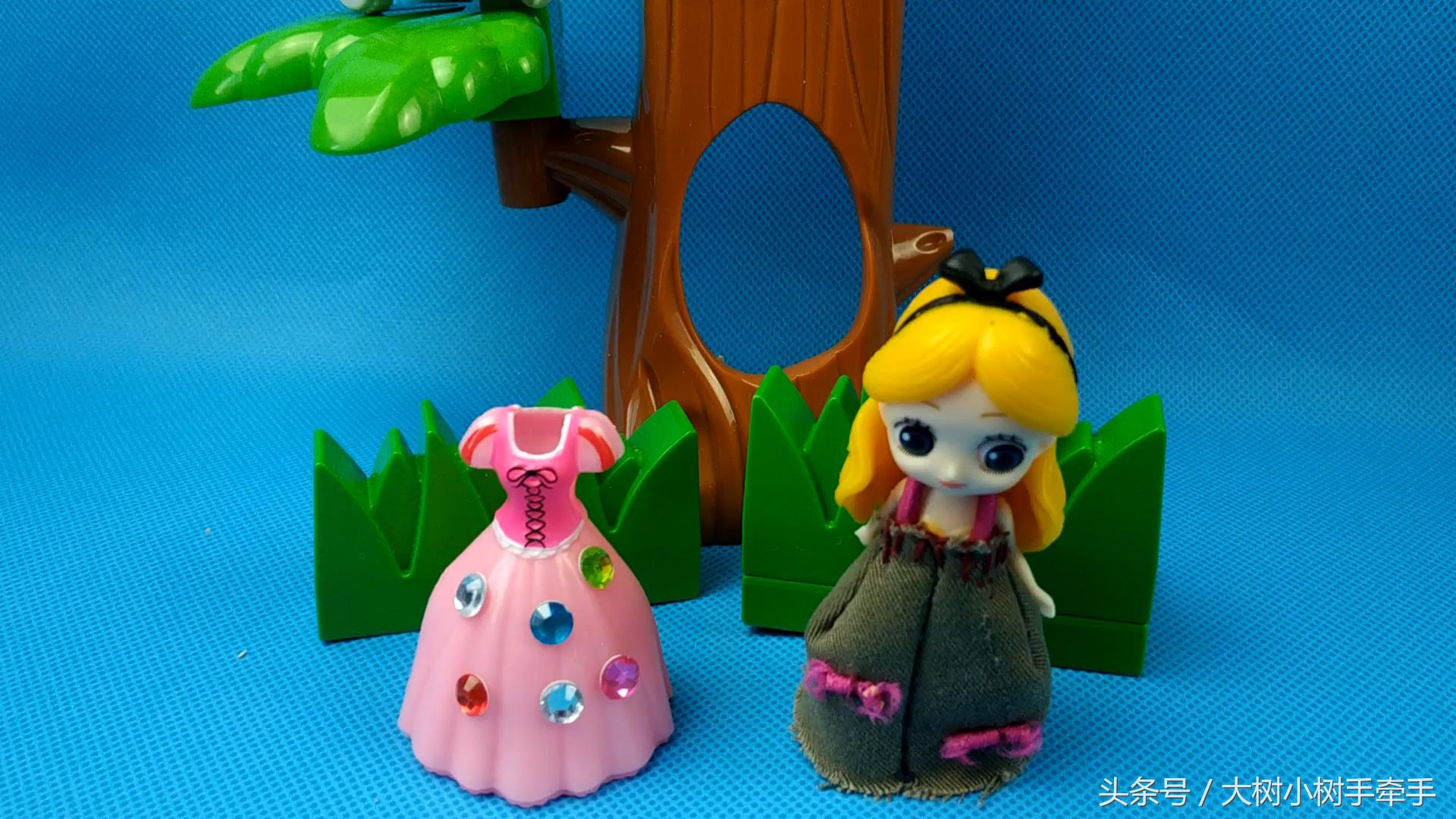 一只水晶鞋惊动王宫，王子到处找鞋的主人，她到底是谁