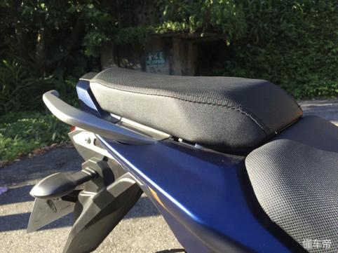 雅马哈fzs150摩托车最新版,雅马哈fz150百公里加速成绩