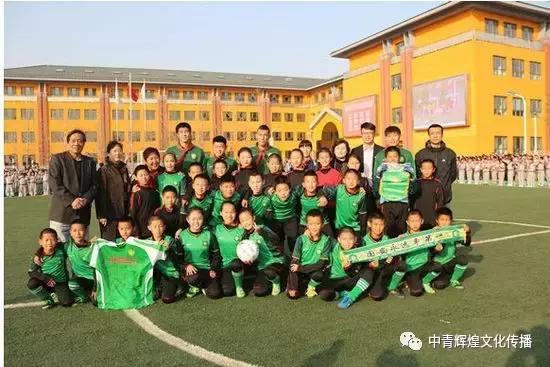 仁者师心牛来云:山的情怀,牛的坚毅