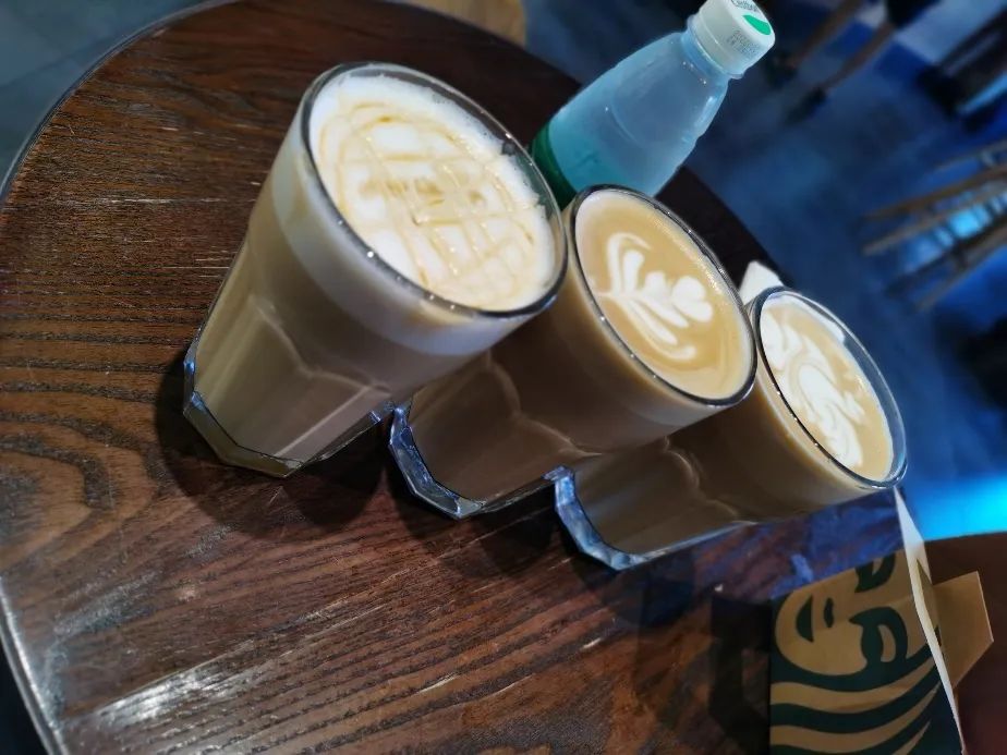 咖啡星巴克酱香拿铁,咖啡星巴克冰美式