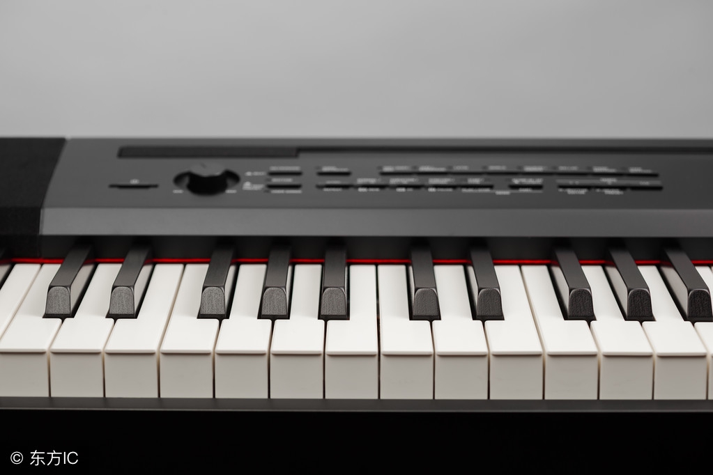 同一首歌电子琴指法,电子琴指法如何移位