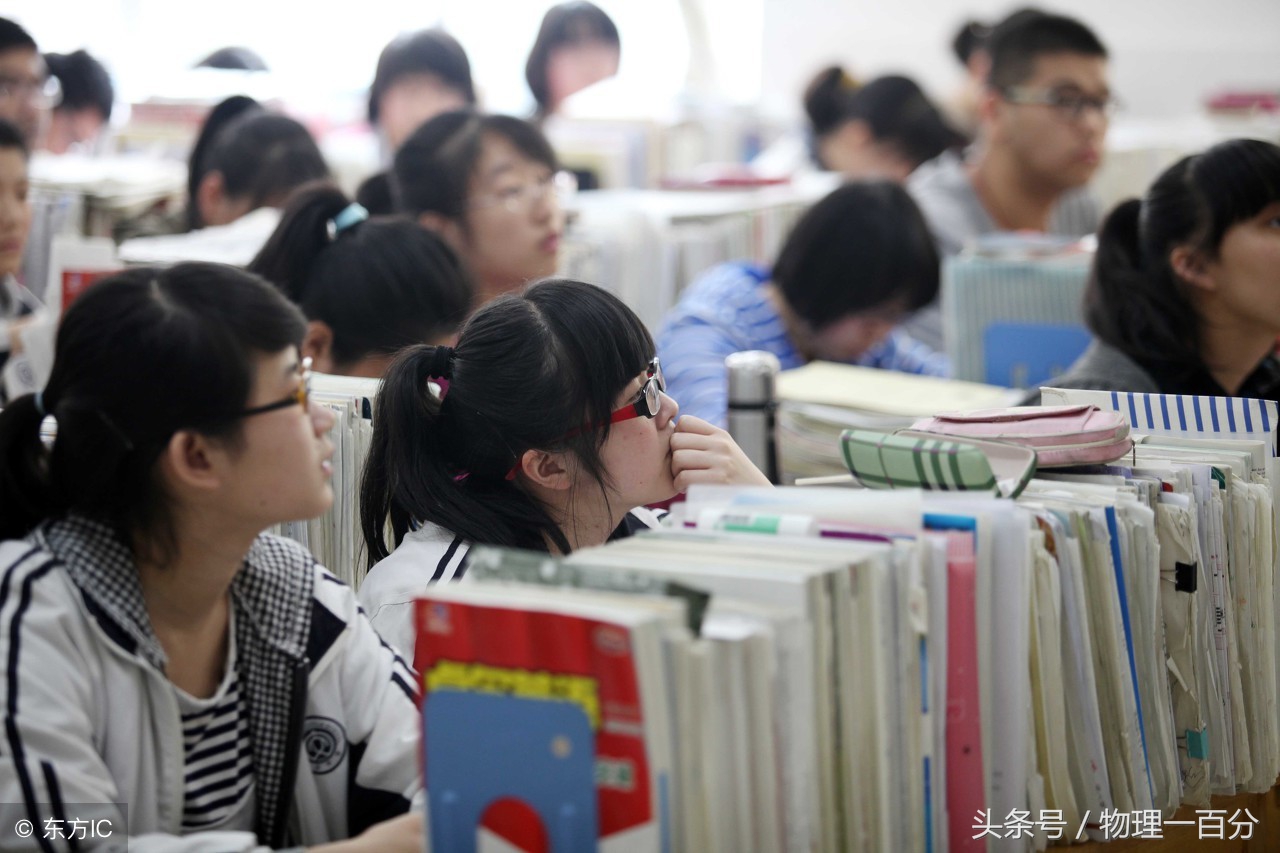 初二物理的期末试卷及答案,初二期末物理大题怎么得分