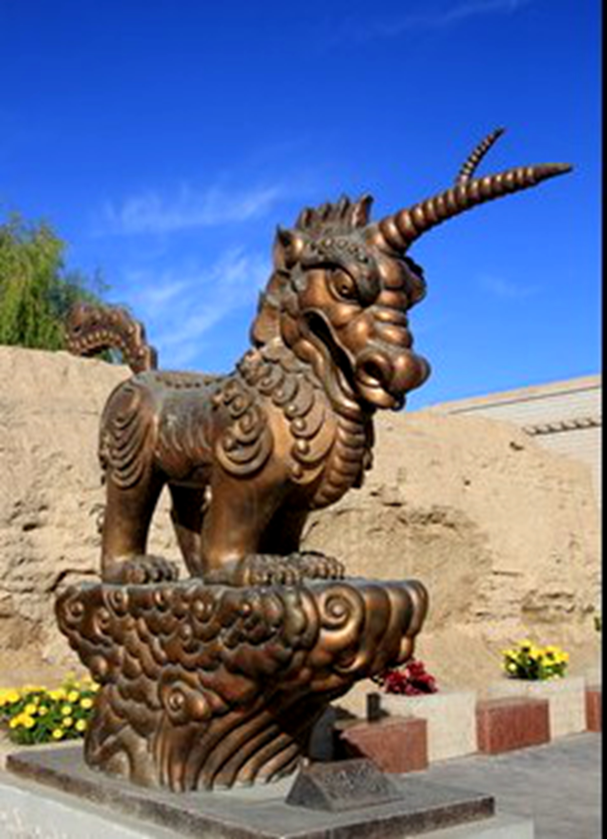 闲得五脊六兽是什么意思,闲得五脊六兽的含义