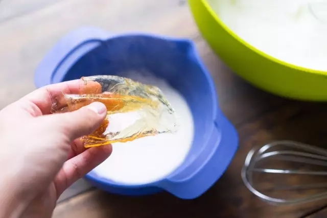 简单8寸芒果慕斯最佳配方,颜值高又超级好吃的芒果慕斯