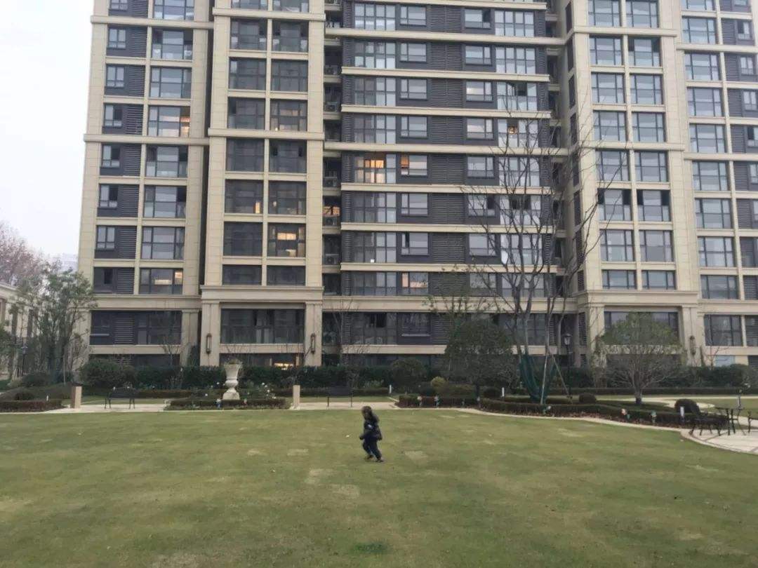 产权年限70和40年有什么区别呢,土地年限40年与70年的区别