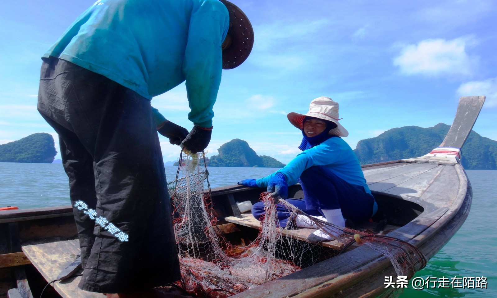 泰国唯一的回民村：房子踩高跷、足球水上踢，饭菜最难吃