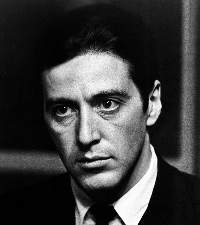 致命性感，“人造美女”被亿万人追捧，但竟无人发现她是假人！