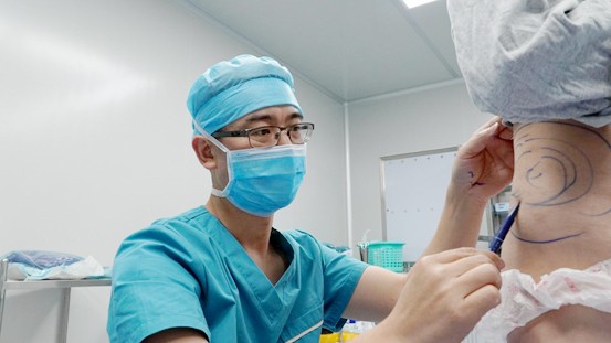 大腿吸脂失败了什么时候可以修复,吸脂失败后如何修复