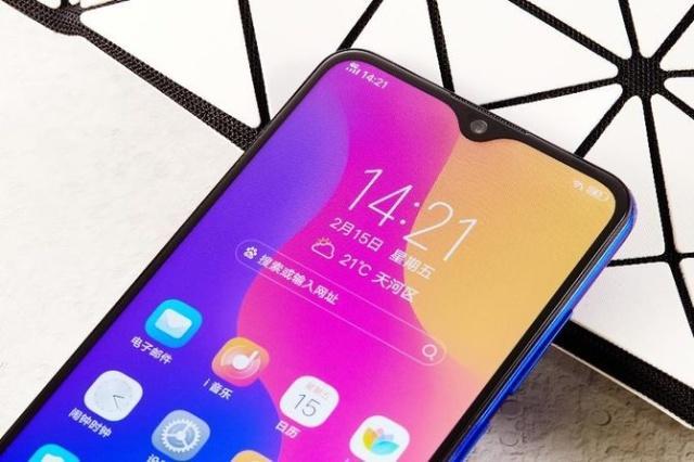 渐变色上大下小水杯网红款高颜值,渐变色粉嫩水滴