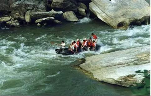 云南漂流胜地,云南龙川江漂流景点