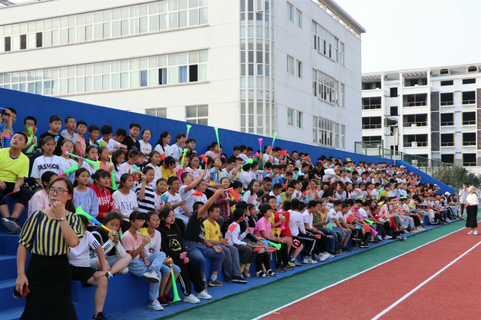 东至大渡口中学一一七秩赓传薪火.球赛献礼中华