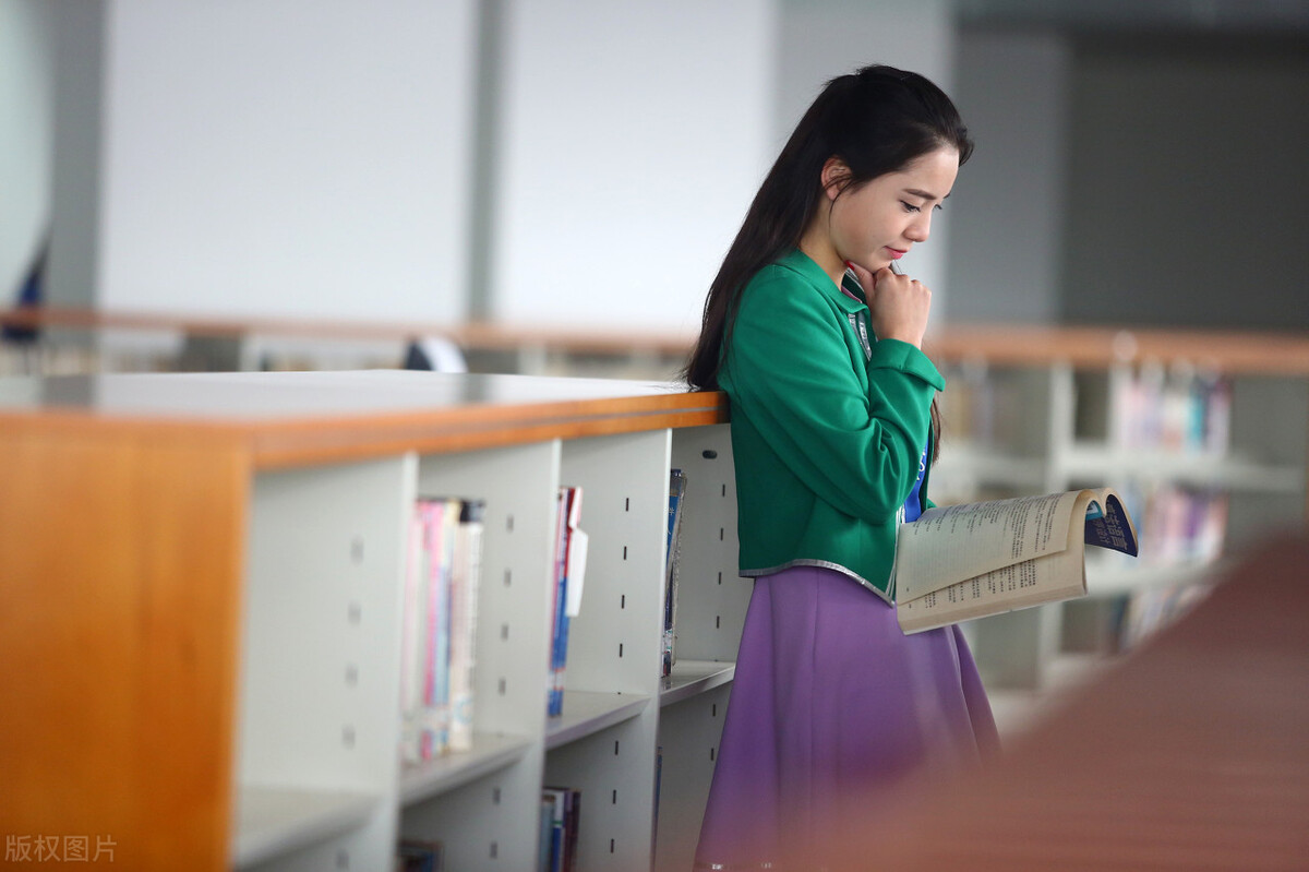 专科学什么专业就业前景好工资高,读专科学校有哪些好专业好就业