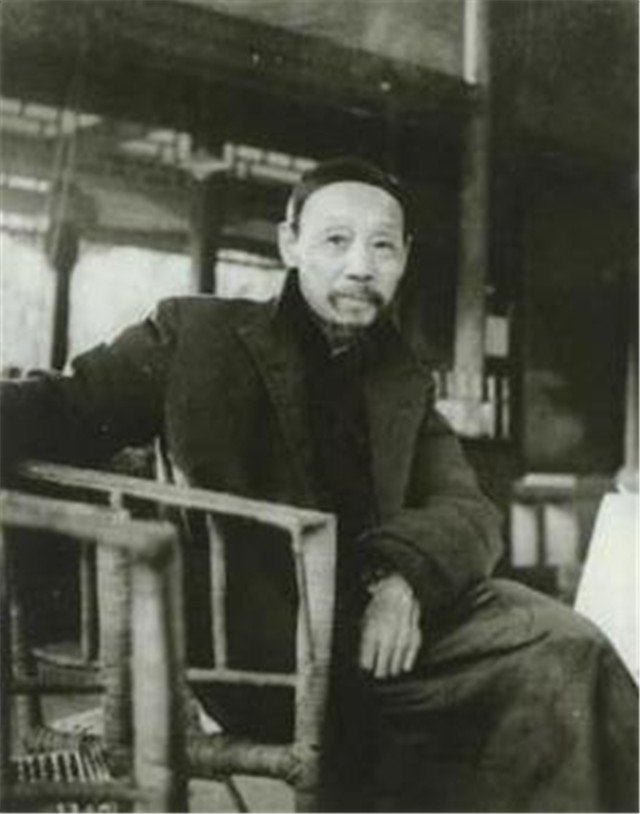 中医泰斗萧龙友诊袁世凯尿毒症，袁克定不信坚持西医，后悔不当初