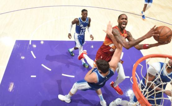 施罗德四秒过全场,施罗德投进绝杀