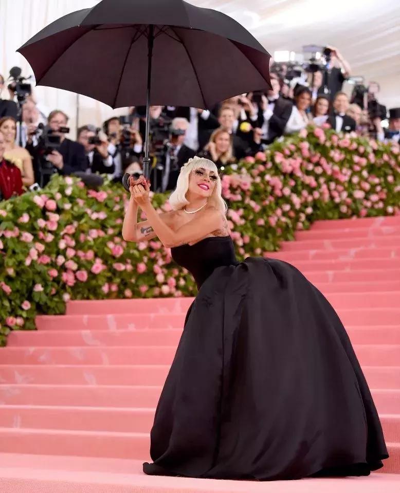 metgala20个最佳造型,metgala煎饼礼服