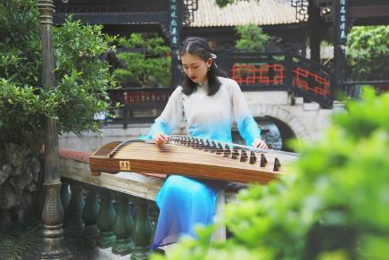 古筝价格最便宜多少钱一台,古筝多少钱一台一般价格