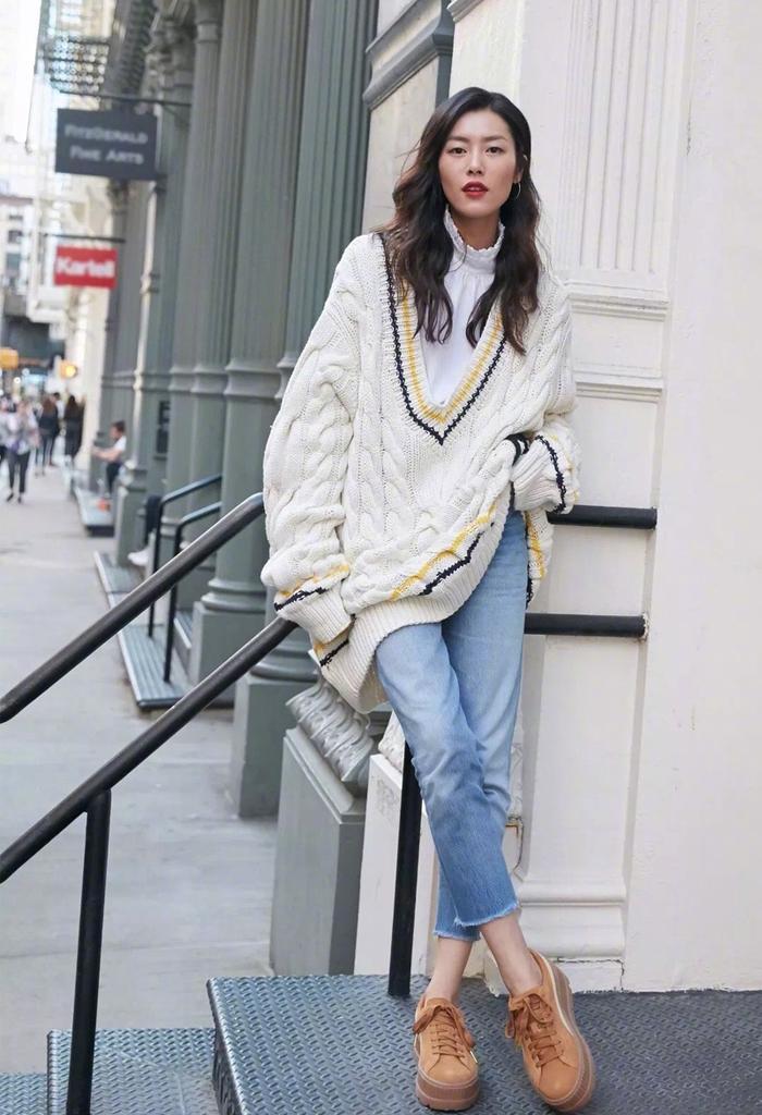 今秋最流行的穿搭,今秋流行了一种穿法