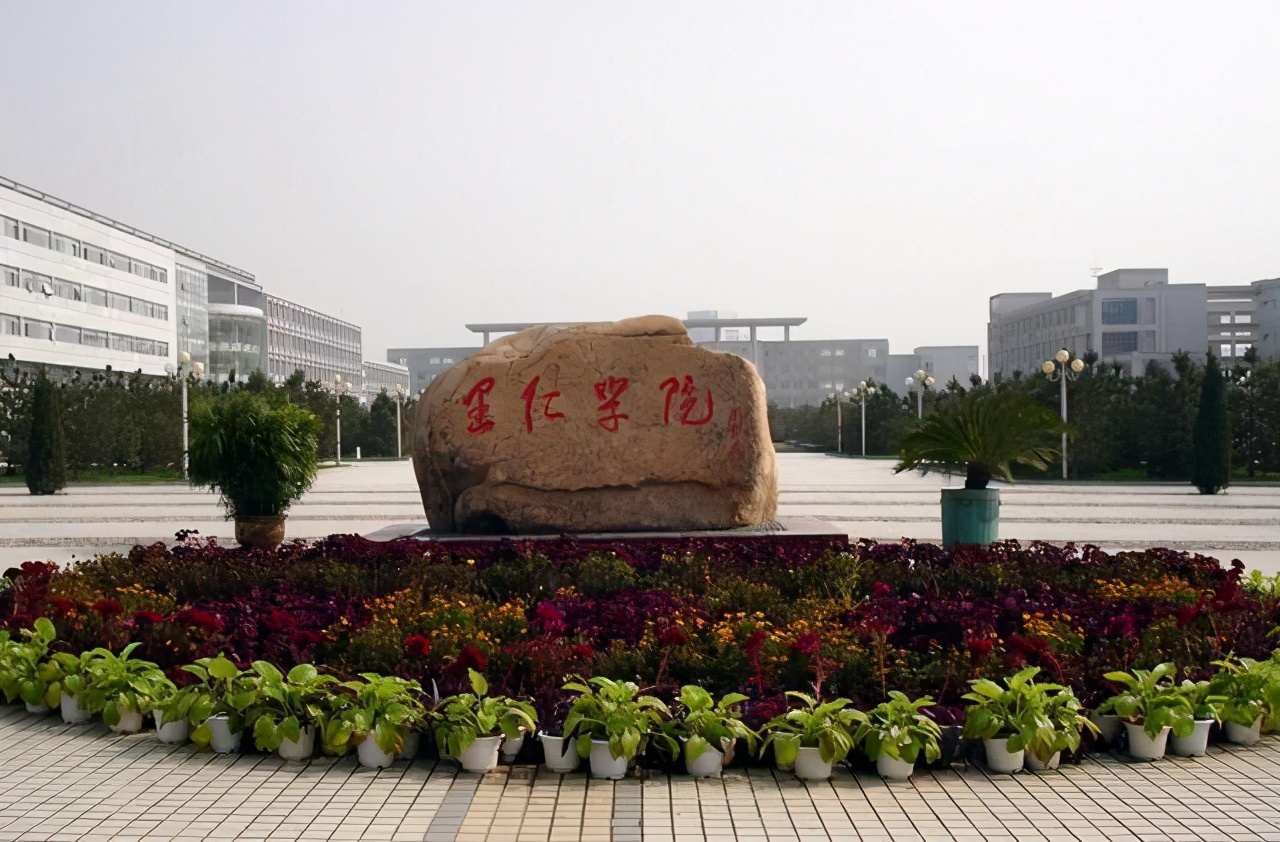 独立学院百强名单出炉：燕山大学里仁学院位列第2，师资力量强劲