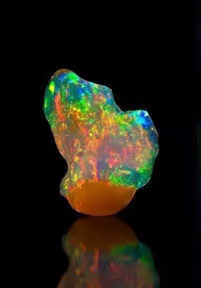 炫彩欧泊,炫彩欧泊灰