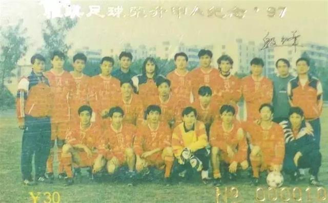 中国男子足球队武汉主场,我眼中的足球赛