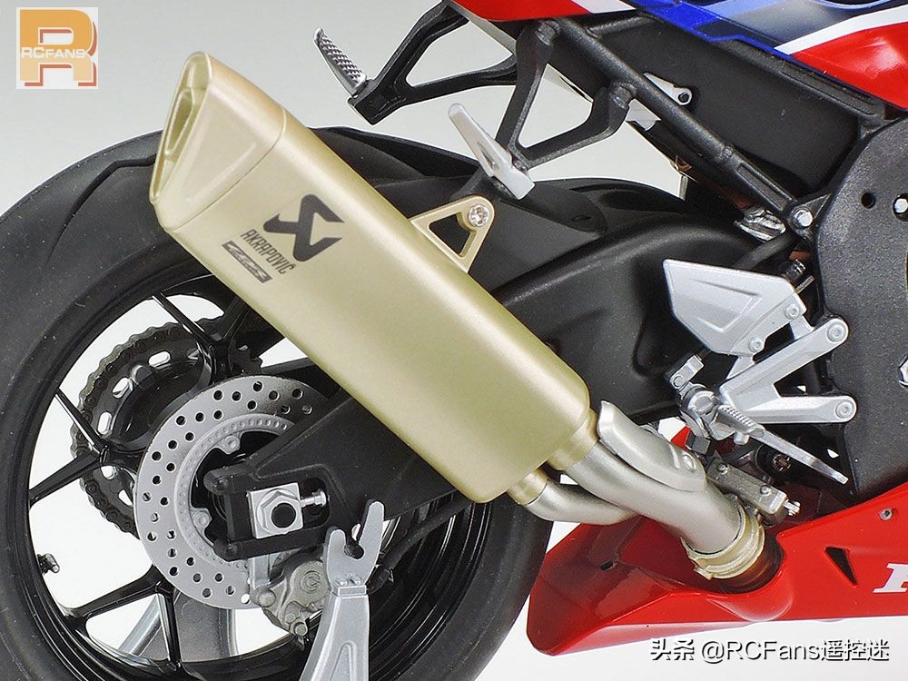 hondacbr1000rr妯″瀷,2014骞碿br1000rr妯″瀷