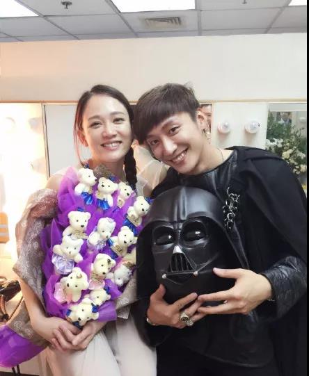 陈乔恩凌晨发长文悼念乔任梁,陈乔恩连续晒照7年悼念乔任梁