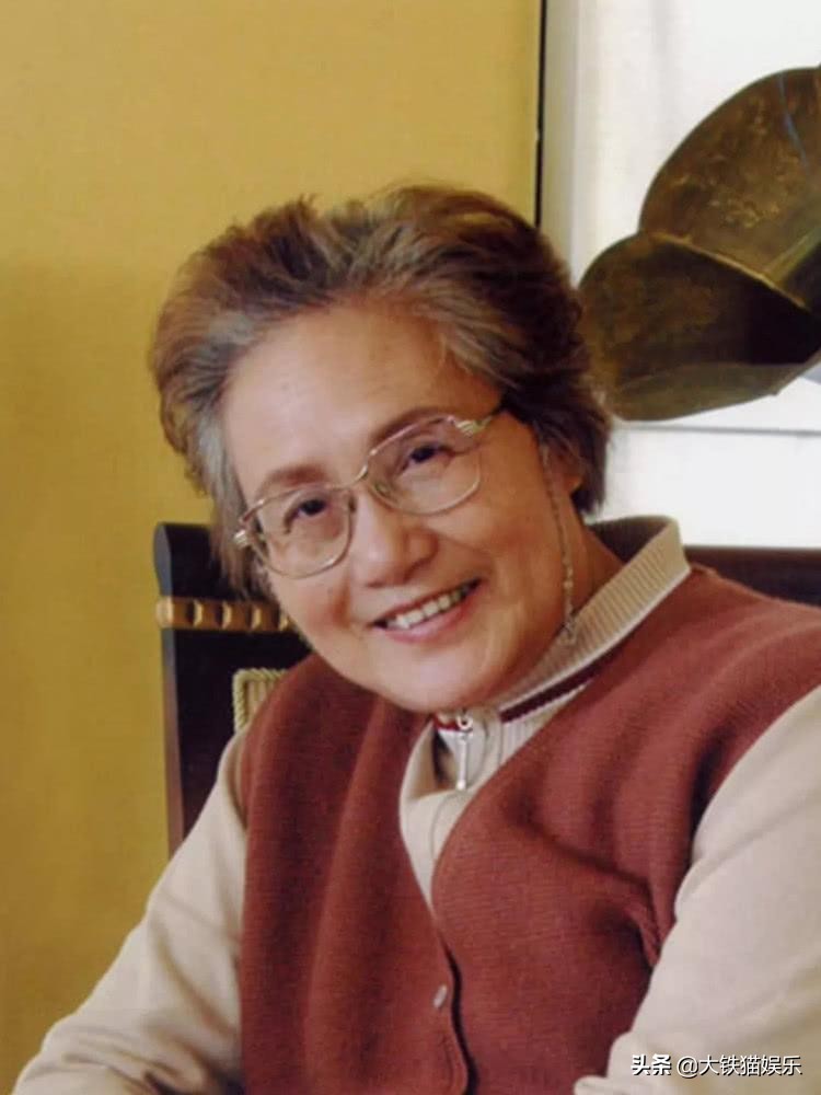 这才是倾国倾城的脸,这才是绝世美颜