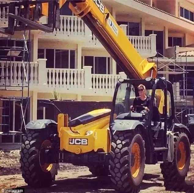 特朗普三个女儿合影照片,特朗普女儿100张罕见照片曝光