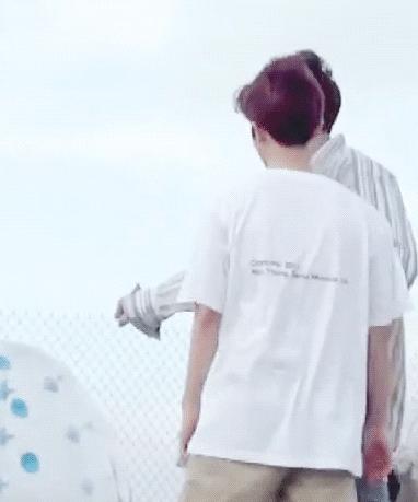 边伯贤朴灿烈高甜瞬间最近,边伯贤朴灿烈灿白