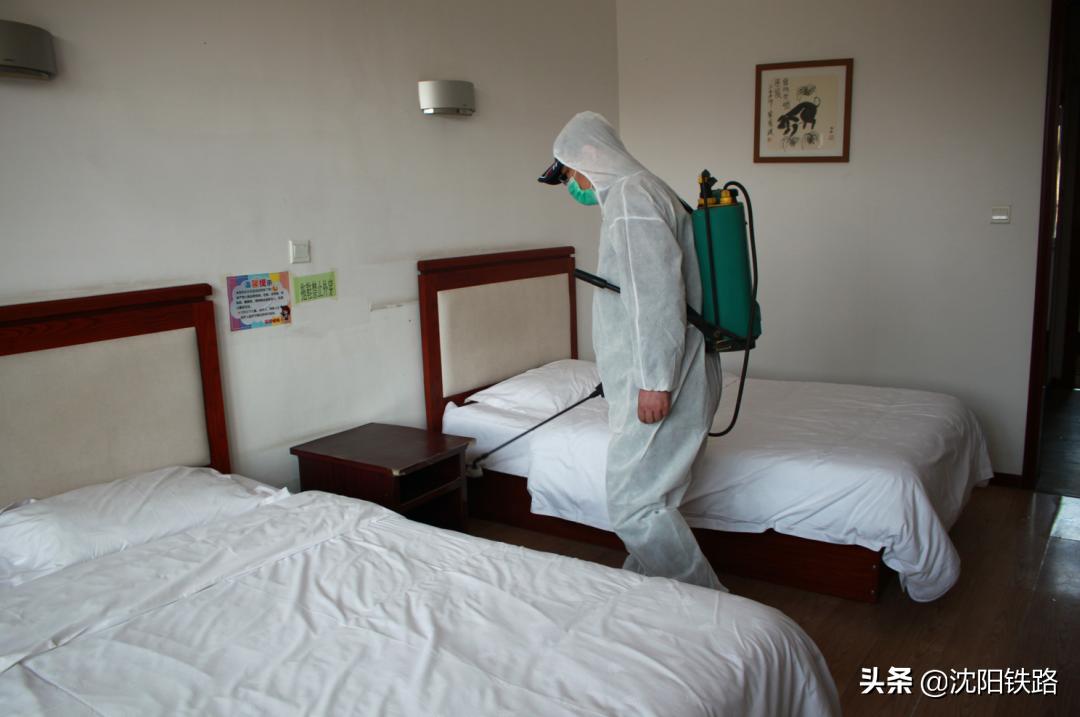 这个季节很适合泡温泉,到五龙背泡温泉放松一下心情