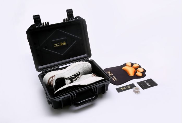 楦挎槦灏斿厠澶╂灑璇勬祴,楦挎槦灏斿厠澶╂灑濂囧脊閰嶈壊