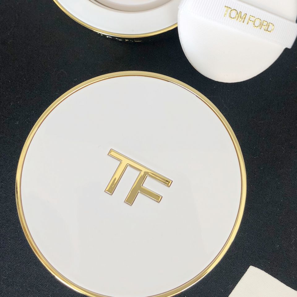 夏季和冬季都适合的粉底液,适合换季的粉底液