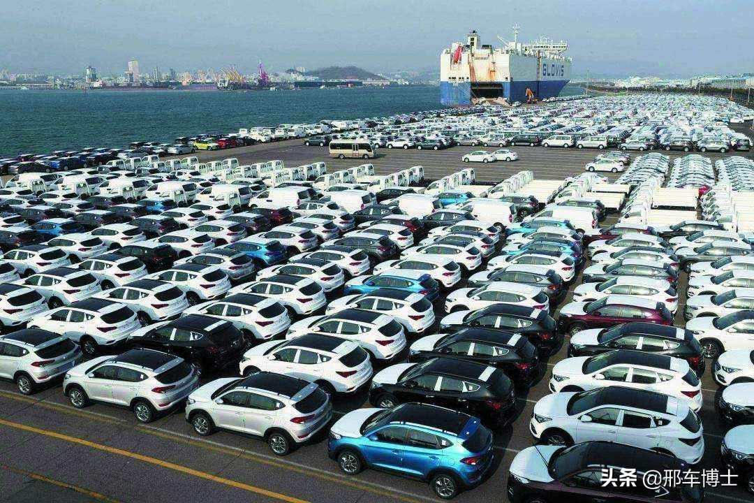 姣忓杞︿紒閮芥湁鎴块棿閲岀殑澶ц薄,姣忓杞︿紒鐨勯珮绔搧鐗岃溅