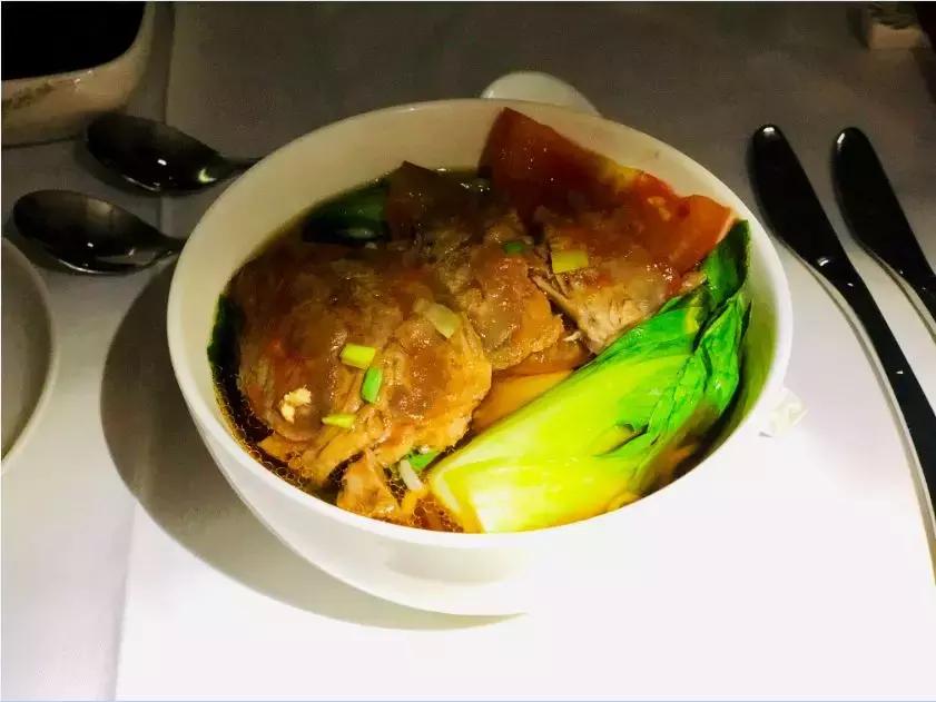 国航777头等舱体验,国航747体验视频