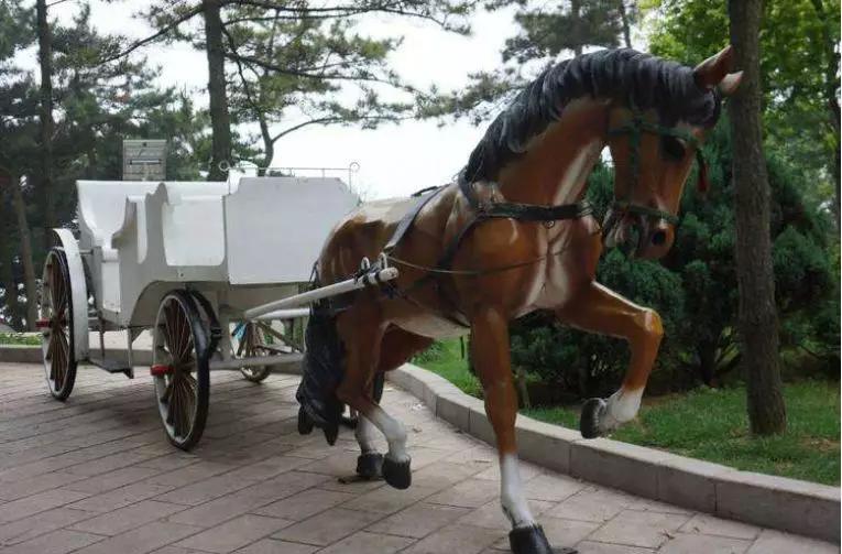 大连漂亮的雕塑,大连海滨雕塑图片大全