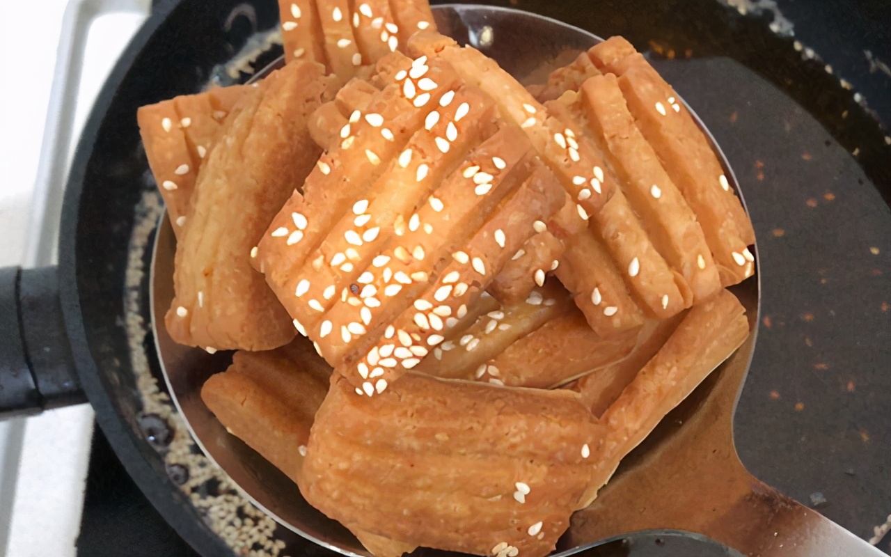 蜜三刀小吃制作视频,儿时味道甜品蜜三刀