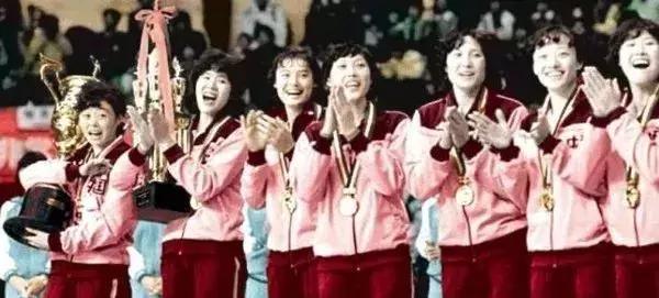 中国女排世界杯十一连胜卫冕赛事,中国女排卫冕世界杯十连胜张常宁