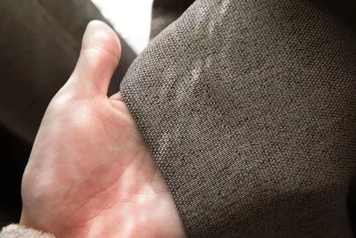 卧室窗帘面料怎么选择,客厅窗帘及面料选择技巧