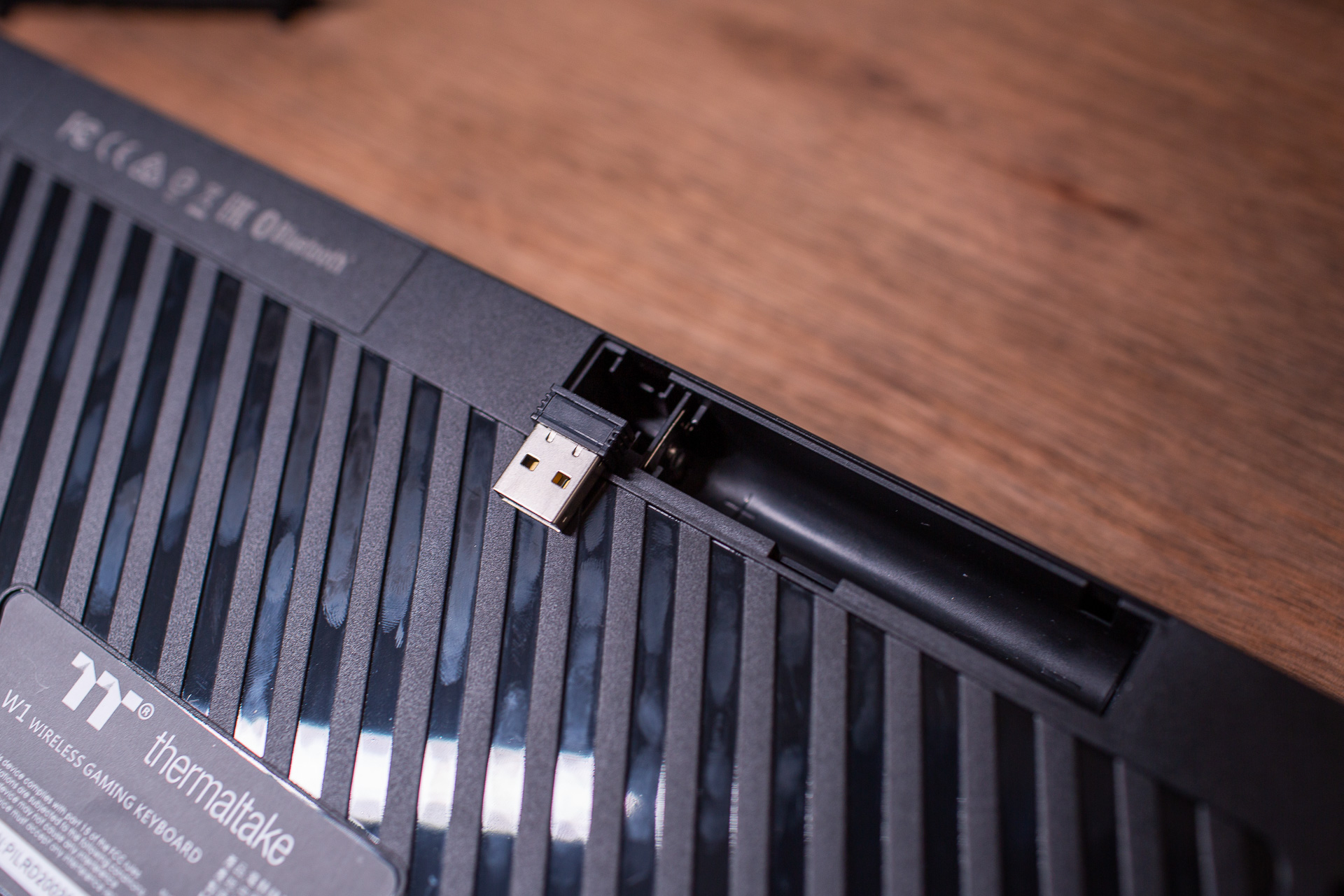 无线机械键盘带幻彩,无线机械键盘没有延迟吗