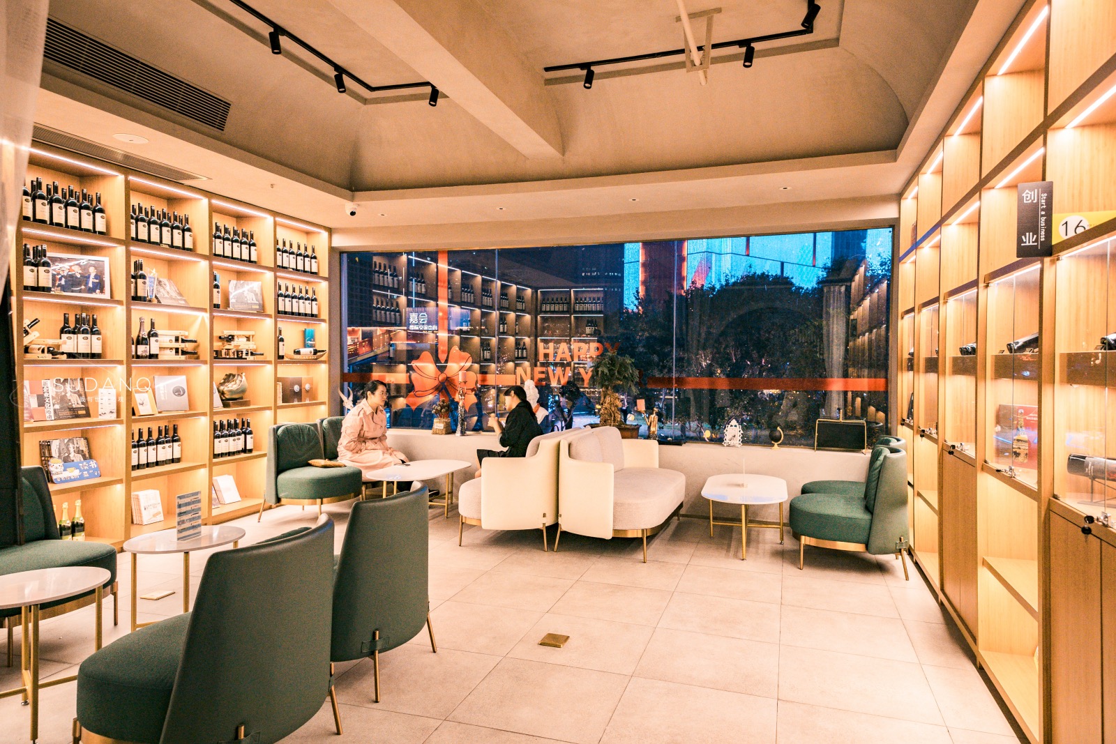 西安高新区真是块宝地，资源丰富实力雄厚，还有千年历史古迹