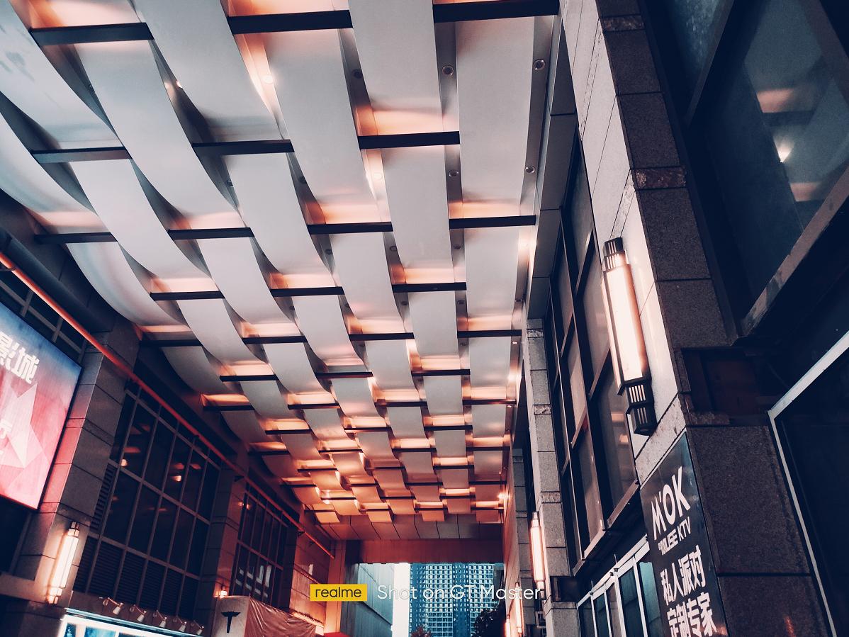 realme真我手机gt2大师版开箱,realme真我gt大师版拍照测评