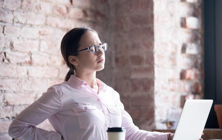 经常腰背疼痛是什么原因,经常腰痛要警惕四种原因